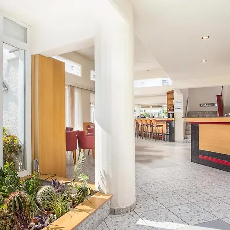 Appart hôtel Irinna 3*